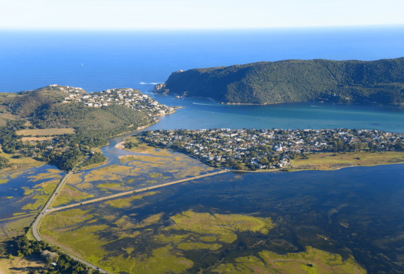 Weg langs de Tuinroute in Zuid-Afrika